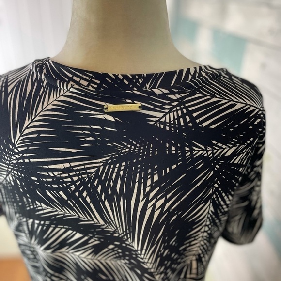 MICHAEL Michael Kors cold shoulder dress fits size S-M - Picture 3 of 6